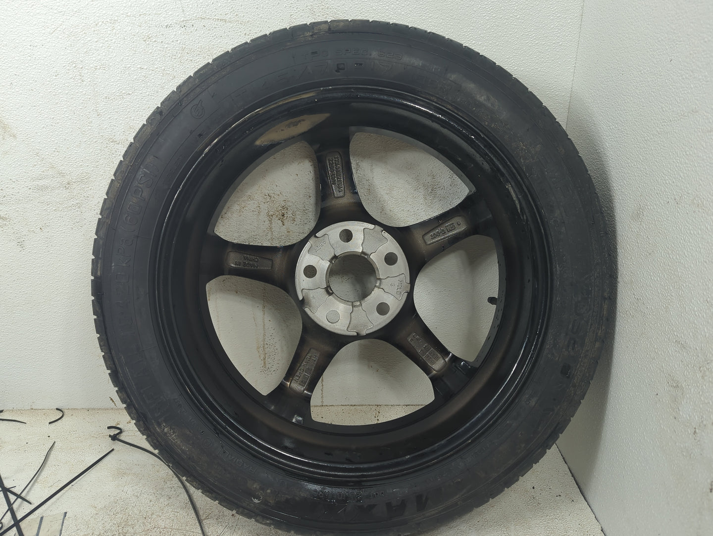 2010-2017 Gmc Terrain Spare Donut Tire Wheel Rim Oem 5033387 - Oemusedautoparts1.com