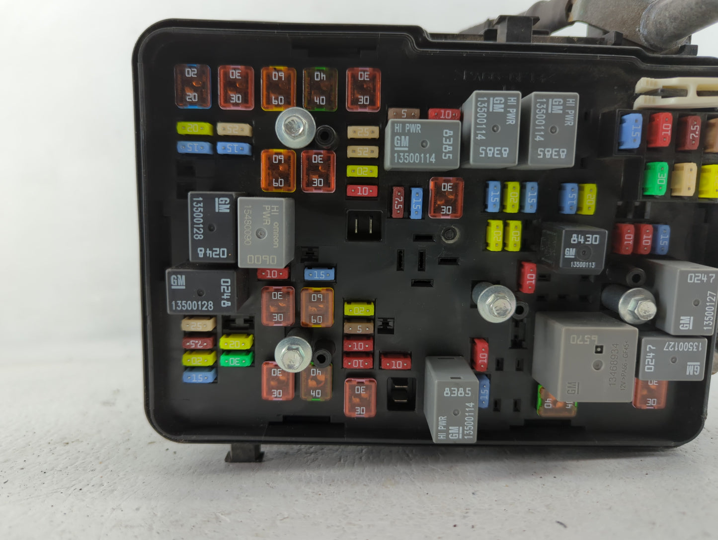 2016-2017 Gmc Terrain Fusebox Fuse Box Panel Relay Module P/N:23404556 01 Fits Fits 2016 2017 OEM Used Auto Parts - Oemuseda