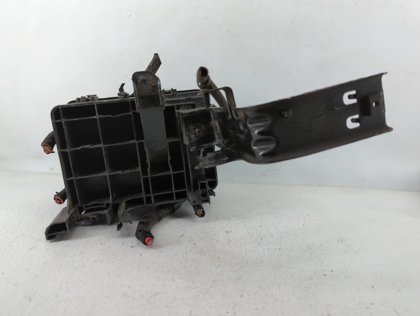 2016-2017 Gmc Terrain Fusebox Fuse Box Panel Relay Module P/N:23404556 01 Fits Fits 2016 2017 OEM Used Auto Parts - Oemuseda