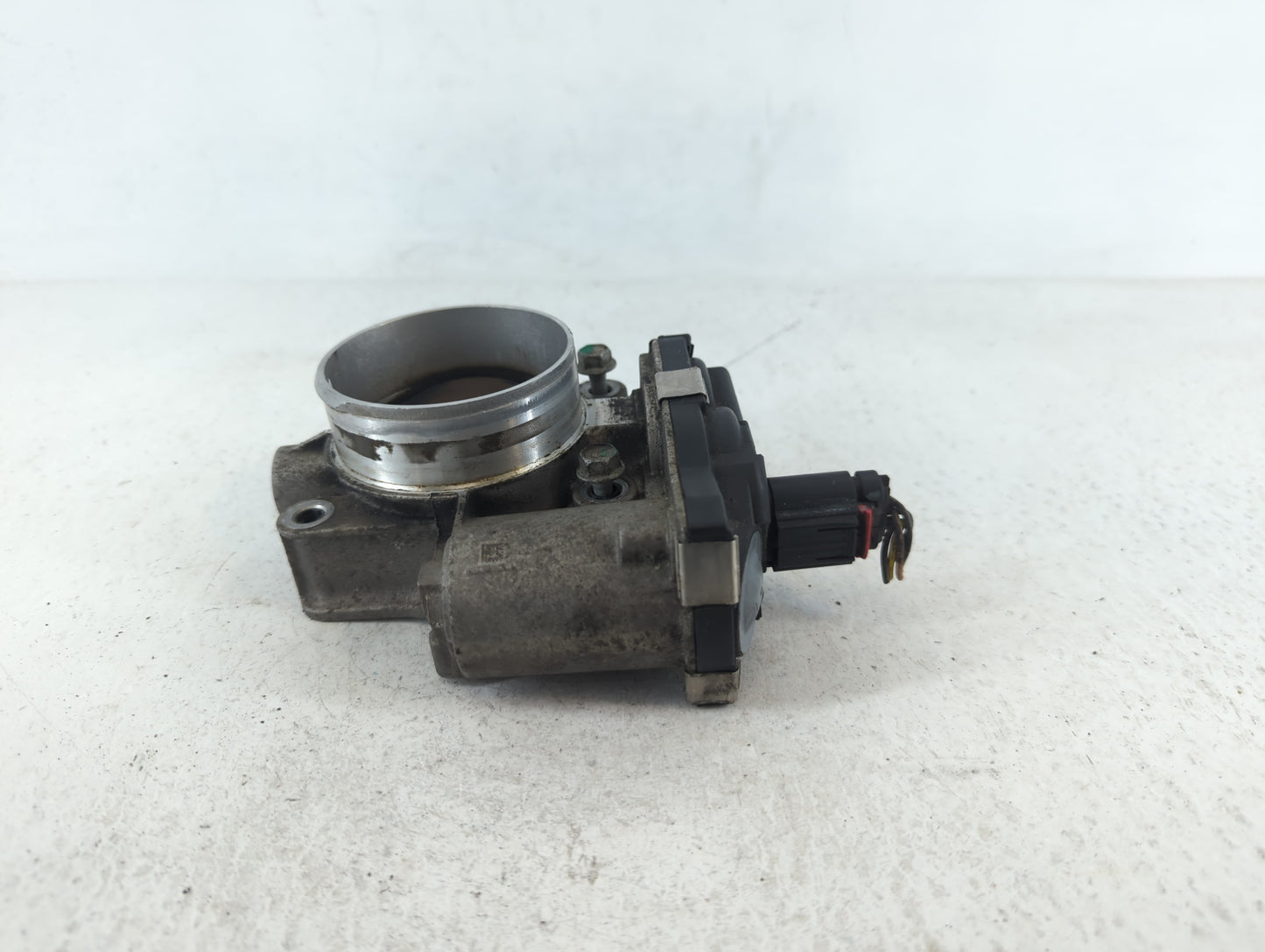 2016-2017 Gmc Terrain Throttle Body P/N:12669146AA Fits Fits 2016 2017 OEM Used Auto Parts - Oemusedautoparts1.com