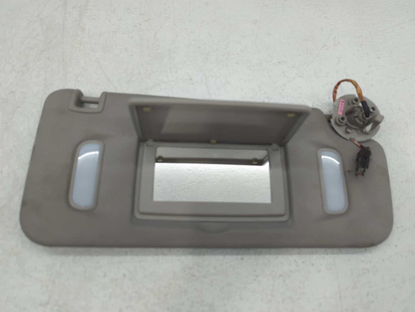 2010-2017 Gmc Terrain Sun Visor Shade Replacement Passenger Right Mirror Fits Fits 2010 2011 2012 2013 2014 2015 2016 2017 O