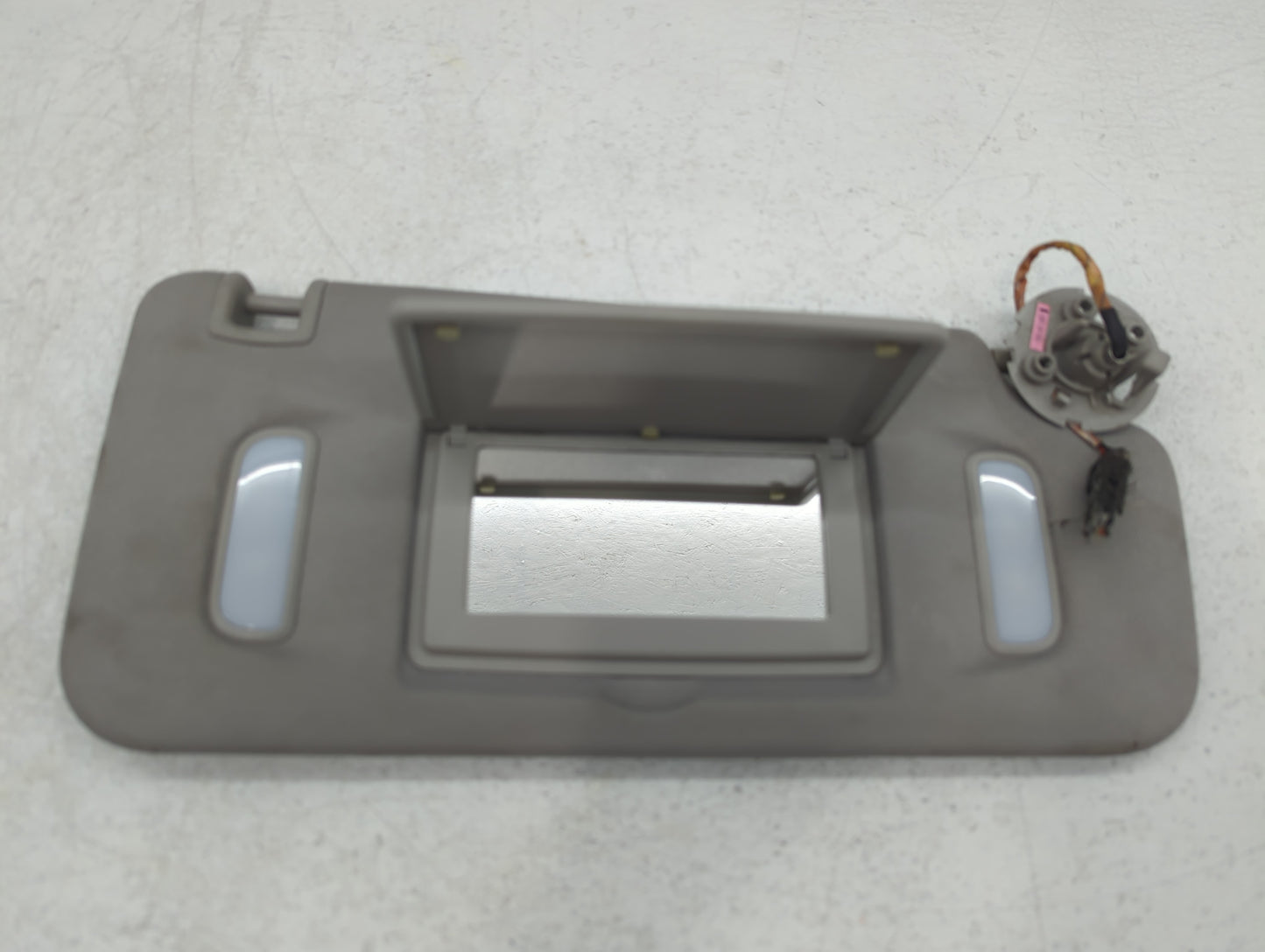2010-2017 Gmc Terrain Sun Visor Shade Replacement Passenger Right Mirror Fits Fits 2010 2011 2012 2013 2014 2015 2016 2017 O