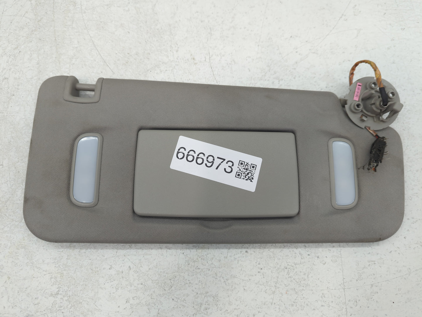 2010-2017 Gmc Terrain Sun Visor Shade Replacement Passenger Right Mirror Fits Fits 2010 2011 2012 2013 2014 2015 2016 2017 O