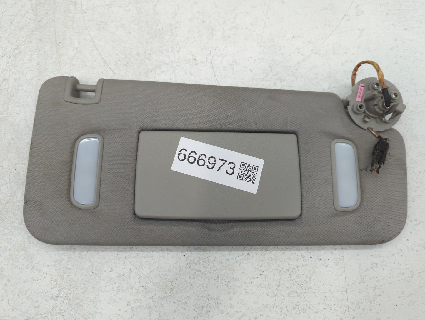 2010-2017 Gmc Terrain Sun Visor Shade Replacement Passenger Right Mirror Fits Fits 2010 2011 2012 2013 2014 2015 2016 2017 O