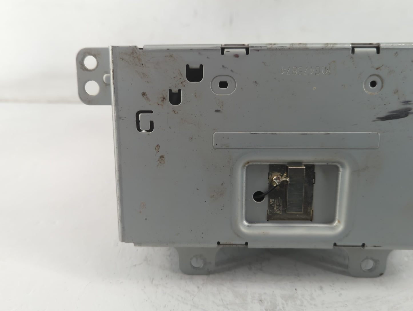 2016-2016 Gmc Terrain Am Fm Cd Player Radio Receiver - Oemusedautoparts1.com