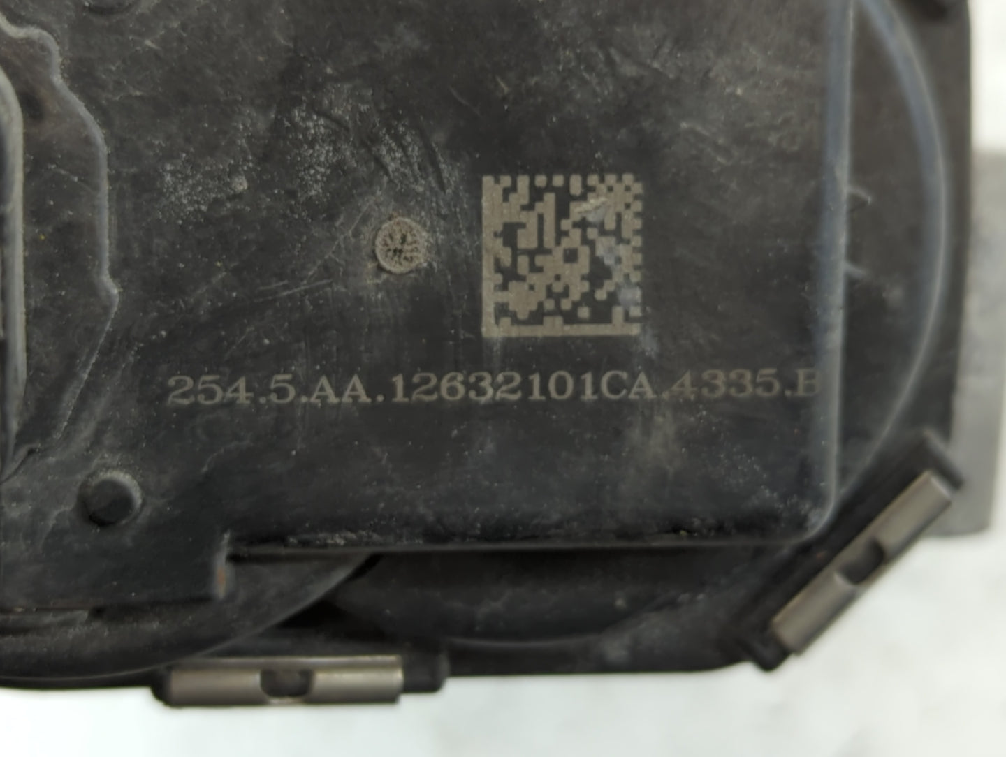 2016-2017 Gmc Terrain Throttle Body P/N:12632101CA Fits Fits 2016 2017 OEM Used Auto Parts - Oemusedautoparts1.com