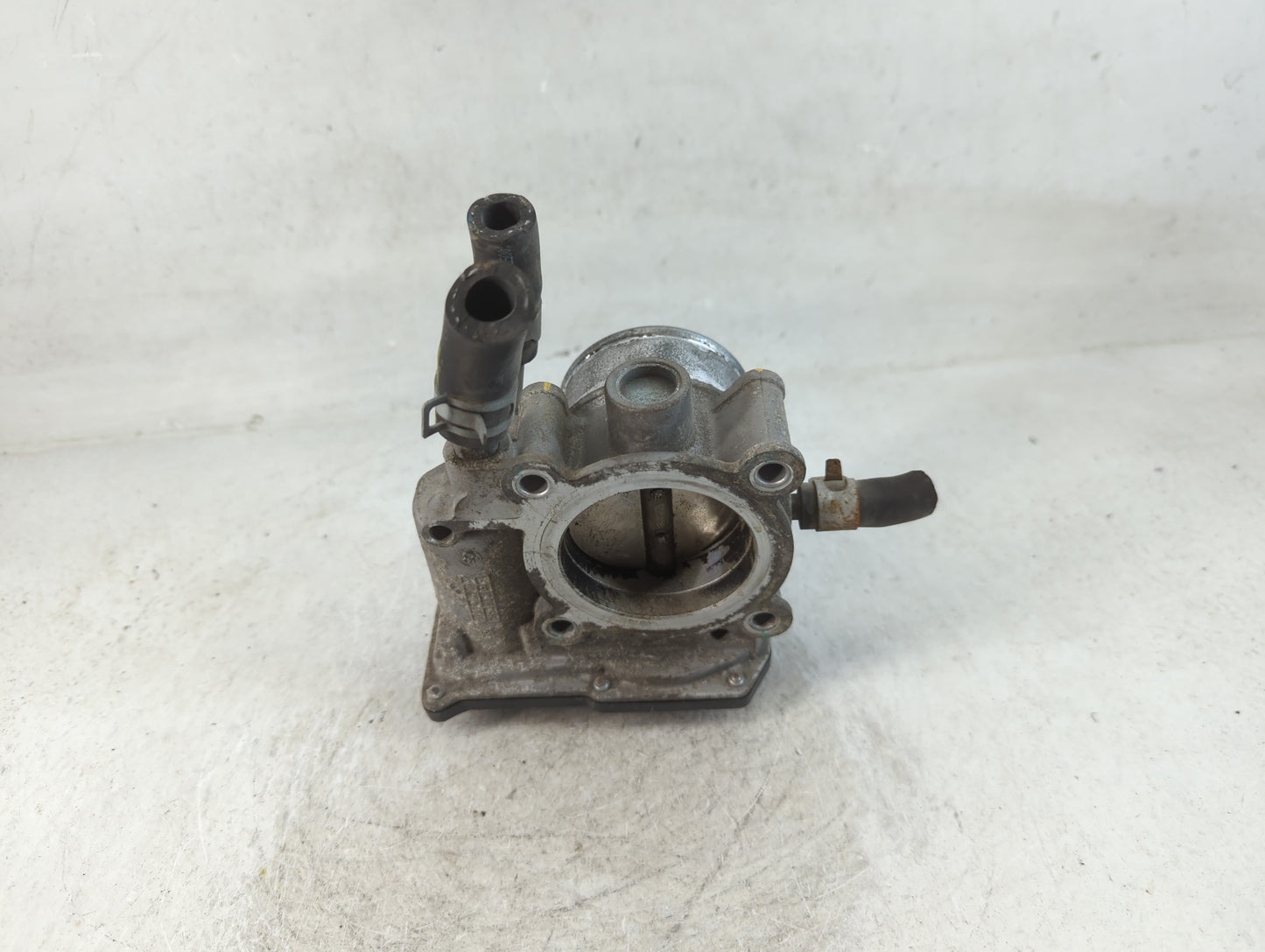2013-2017 Gmc Terrain Throttle Body P/N:35100-2B340 Fits Fits 2012 2013 2014 2015 2016 2017 2018 2019 2020 2021 2022 OEM Use