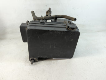 compare product 2016-2017 Gmc Terrain Fusebox Fuse Box Panel Relay Module P/N:84080470_01 Fits Fits 2016 2017 OEM Used Auto Parts