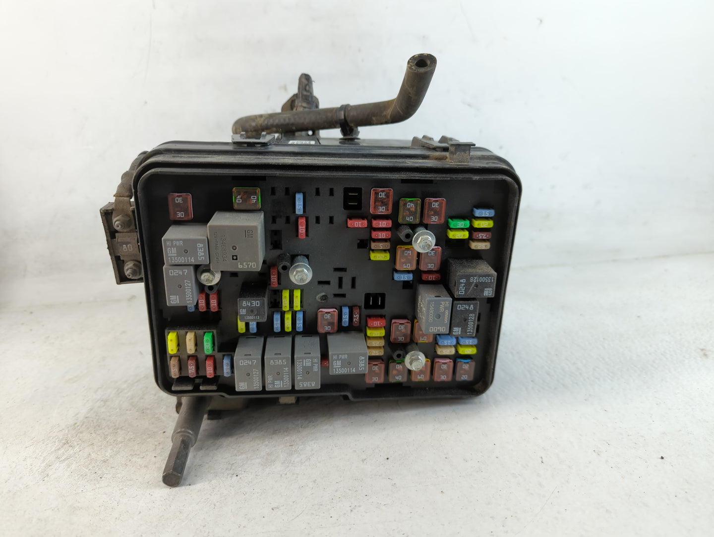 2016-2017 Gmc Terrain Fusebox Fuse Box Panel Relay Module P/N:84080470_01 Fits Fits 2016 2017 OEM Used Auto Parts - Oemuseda