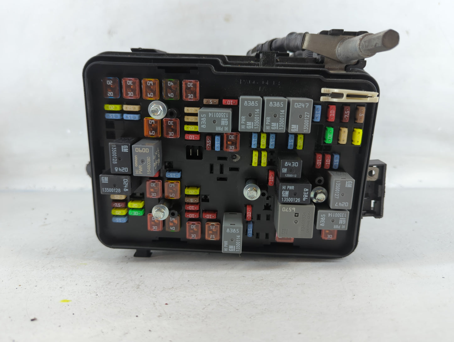 2016 Gmc Terrain Fusebox Fuse Box Panel Relay Module P/N:23404555_01 Fits OEM Used Auto Parts - Oemusedautoparts1.com