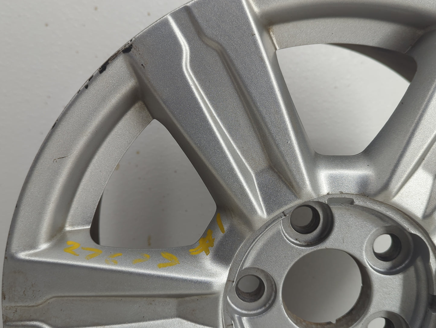 2014-2017 Gmc Terrain Oem Wheel Rim 847983 - Oemusedautoparts1.com