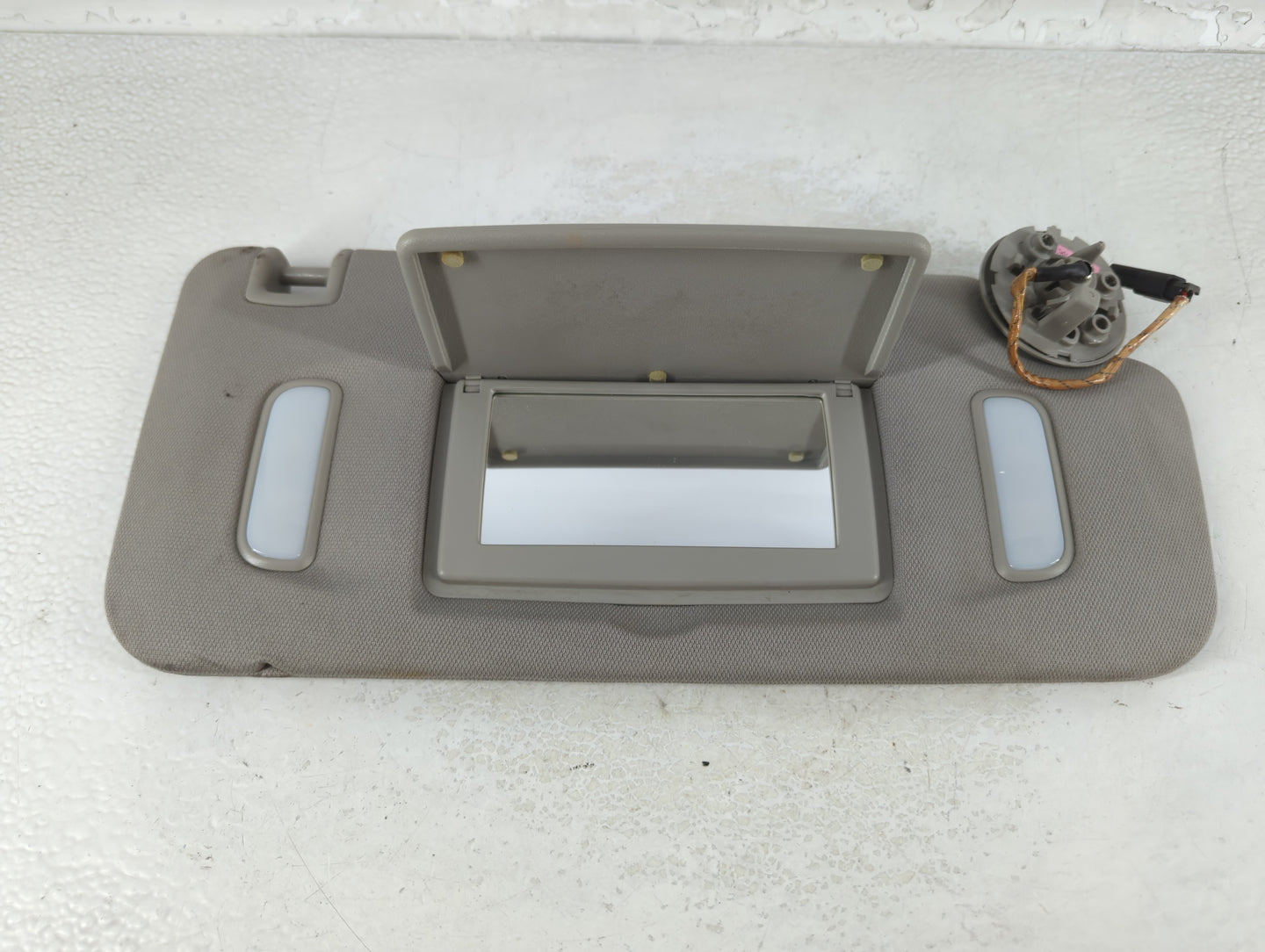 2010-2017 Gmc Terrain Sun Visor Shade Replacement Passenger Right Mirror Fits Fits 2010 2011 2012 2013 2014 2015 2016 2017 O