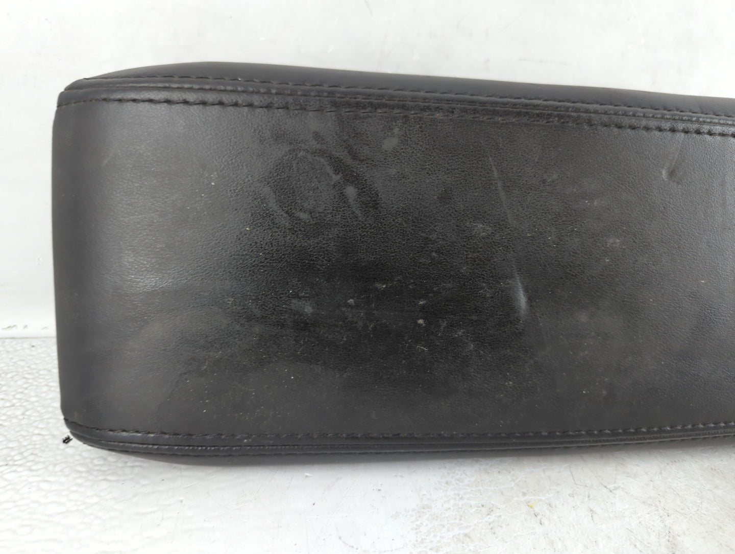 2016 Gmc Terrain Center Console Armrest Cover Lid Fits OEM Used Auto Parts - Oemusedautoparts1.com