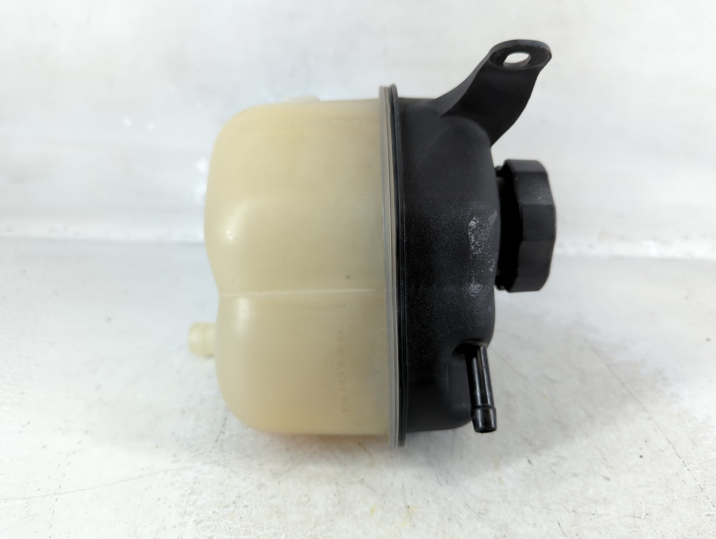 2010-2017 Gmc Terrain Radiator Coolant Overflow Expansion Tank Bottle - Oemusedautoparts1.com