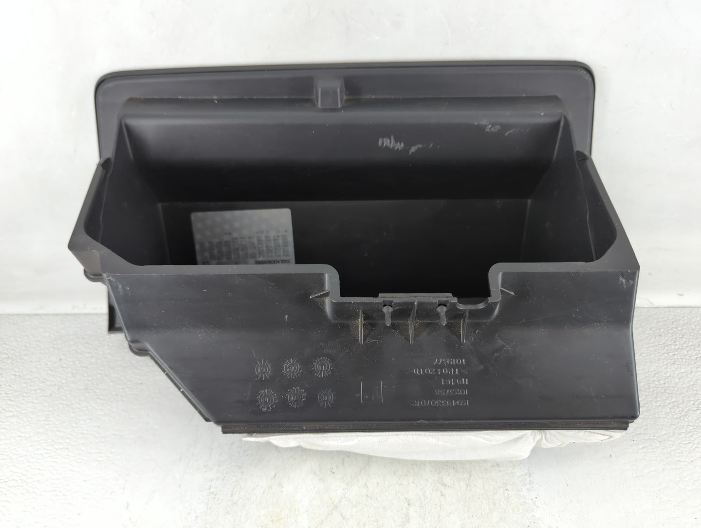 2016 Gmc Terrain Passenger Glove Box Door Storage Compartment - Oemusedautoparts1.com