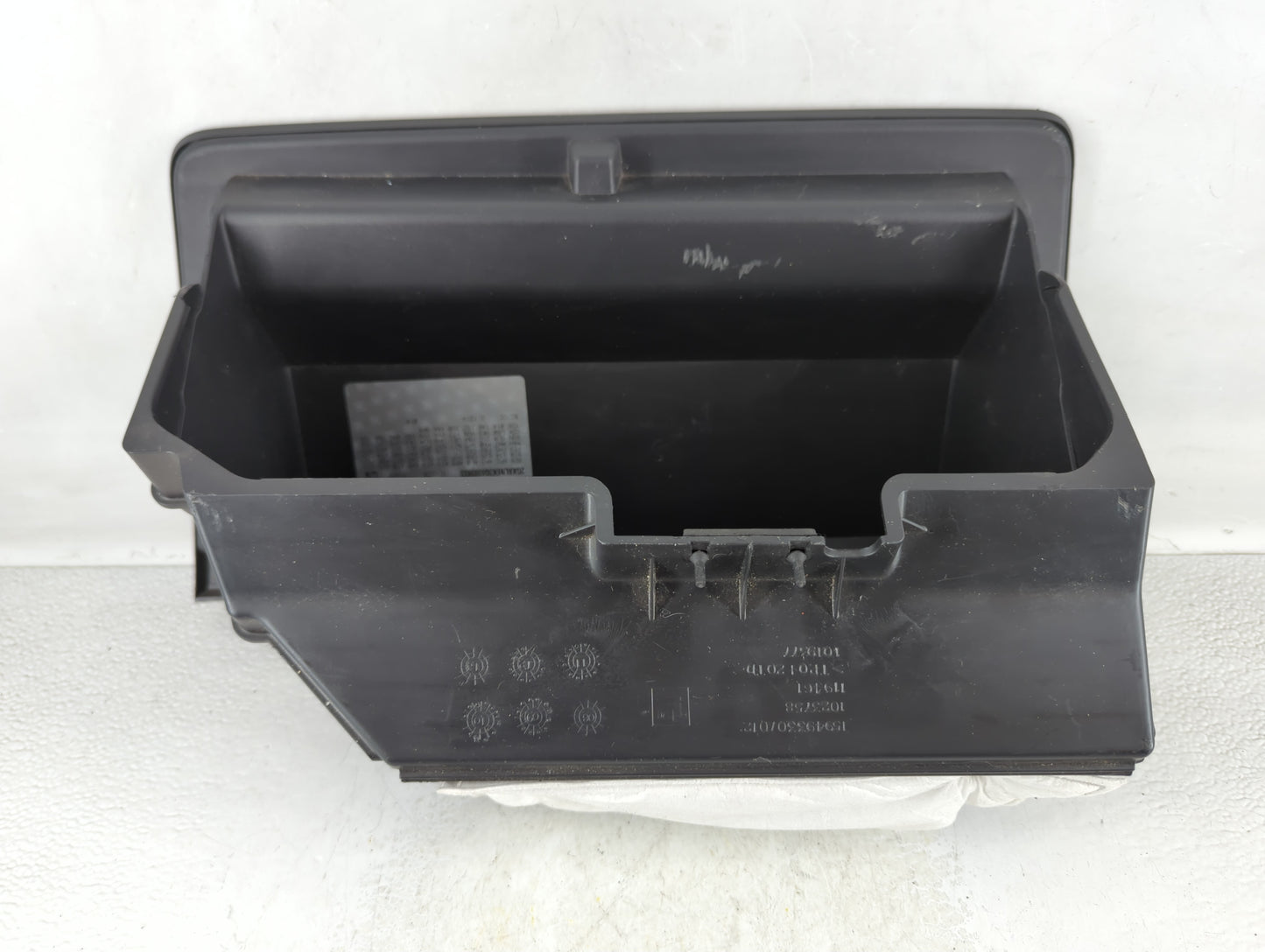 2016 Gmc Terrain Passenger Glove Box Door Storage Compartment - Oemusedautoparts1.com