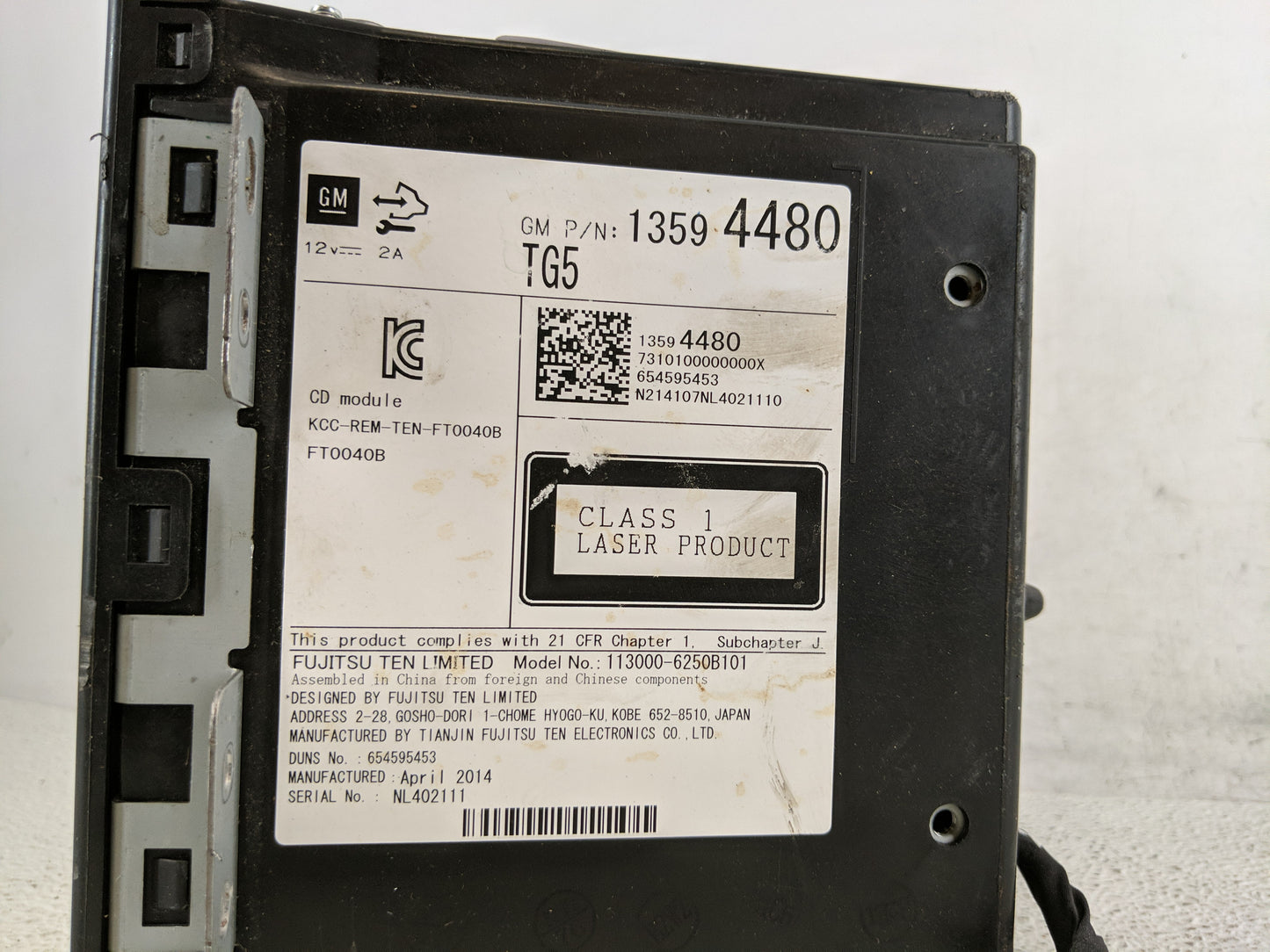 2015-2016 Gmc Yukon Radio AM FM Cd Player Receiver Replacement P/N:13594480 Fits Fits 2015 2016 2017 2018 2019 2020 OEM Used