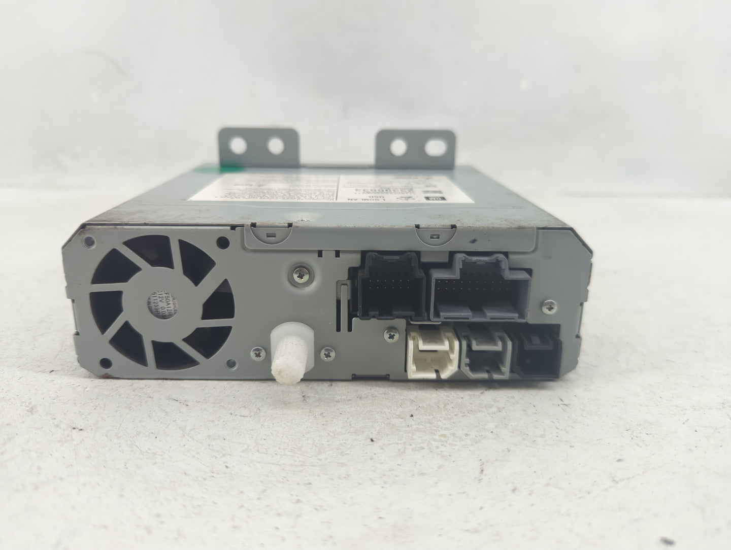 2016-2020 Gmc Yukon Radio AM FM Cd Player Receiver Replacement P/N:23395933 Fits Fits 2016 2017 2018 2019 2020 OEM Used Auto