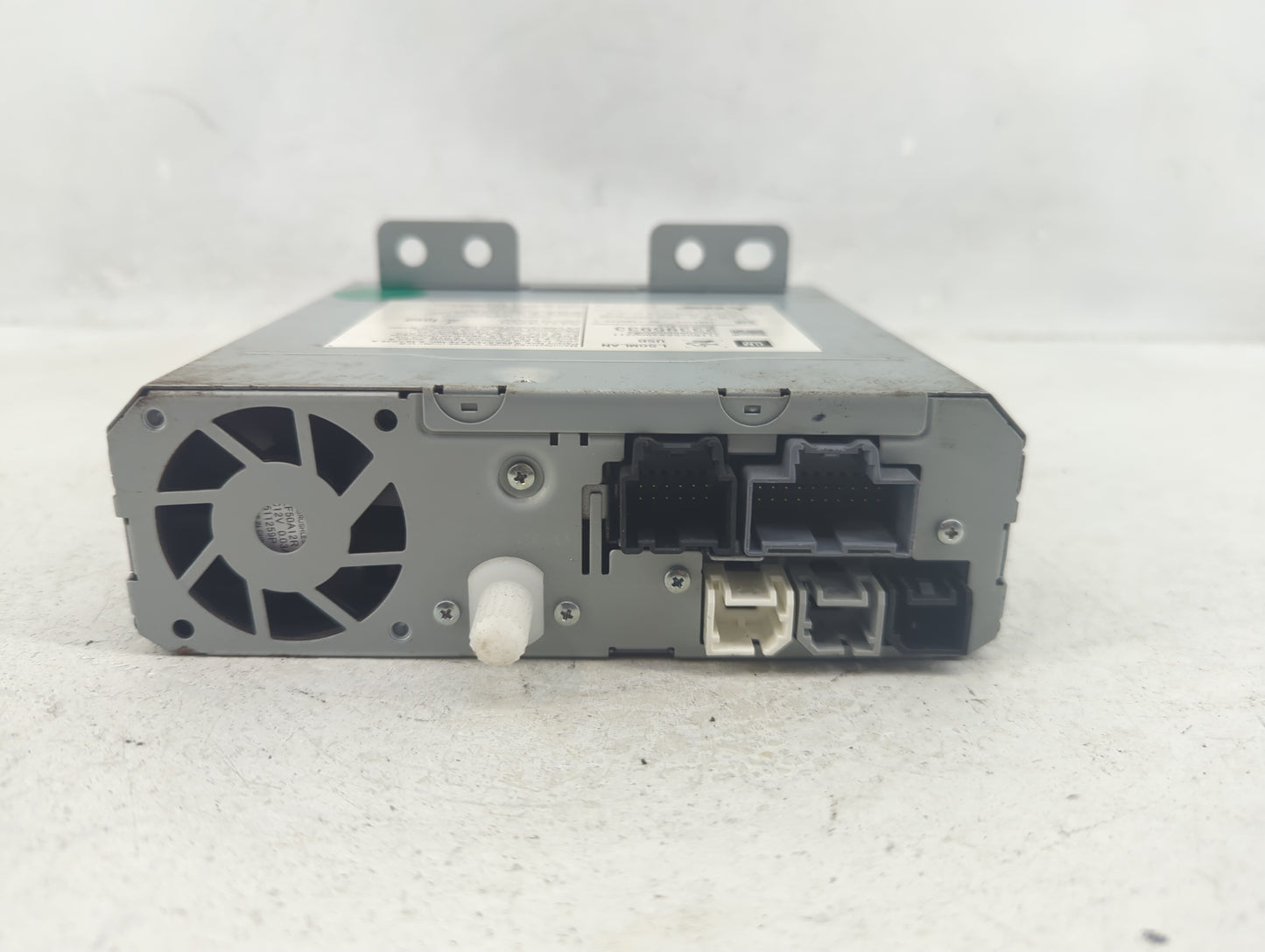 2016-2020 Gmc Yukon Radio AM FM Cd Player Receiver Replacement P/N:23395933 Fits Fits 2016 2017 2018 2019 2020 OEM Used Auto