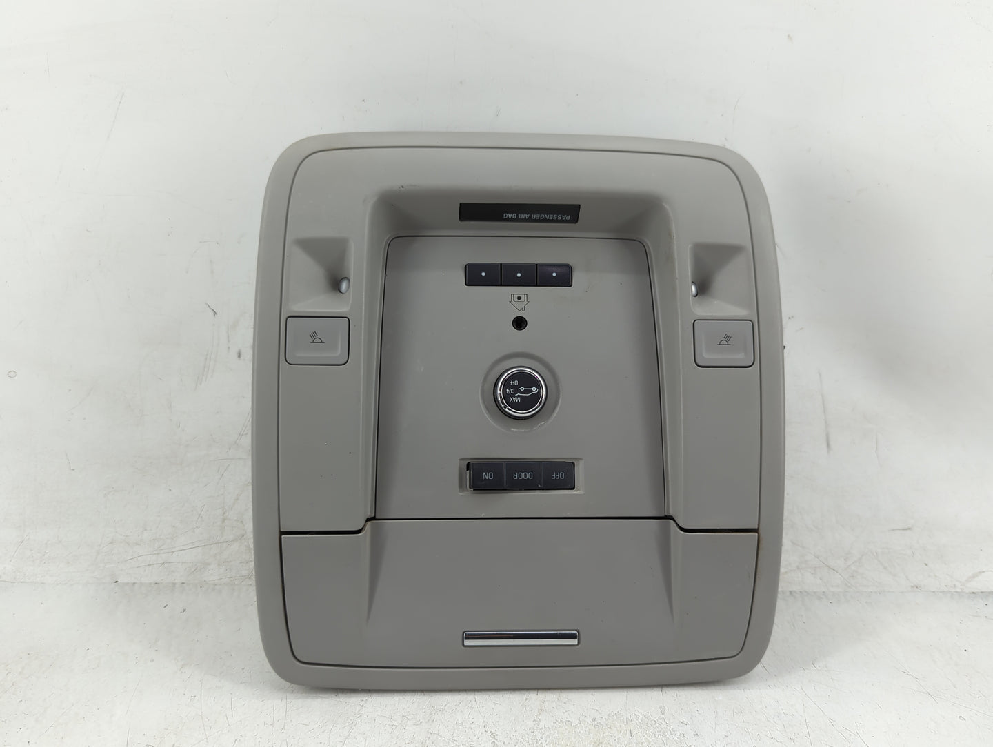 2016 Gmc Yukon Overhead Roof Console - Oemusedautoparts1.com