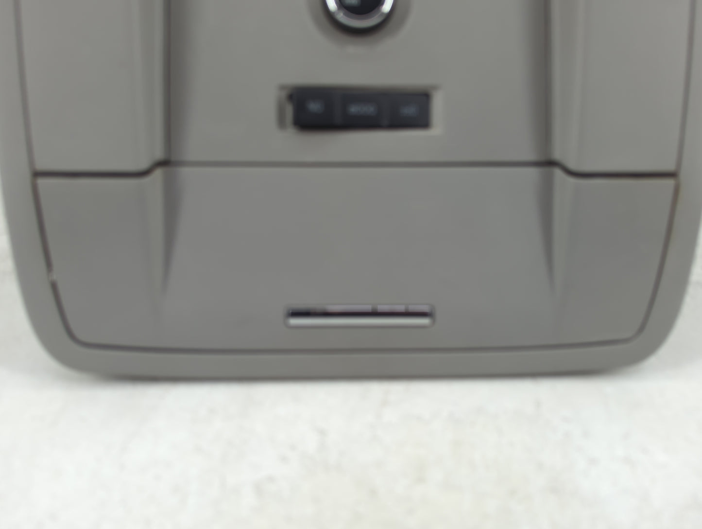 2016 Gmc Yukon Overhead Roof Console - Oemusedautoparts1.com