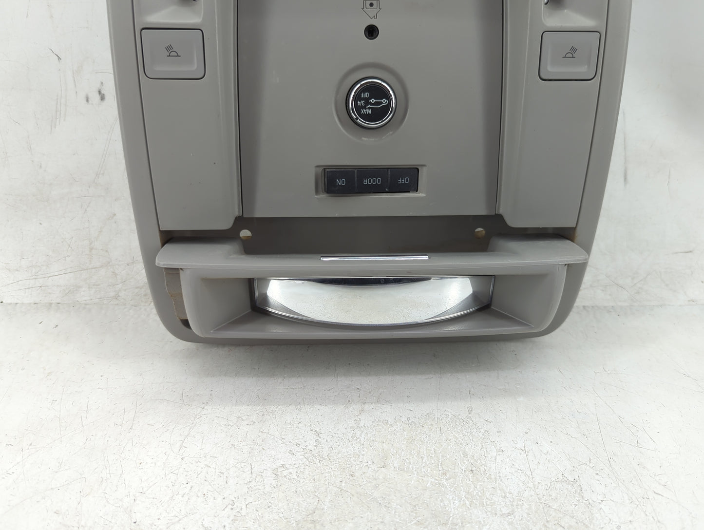 2016 Gmc Yukon Overhead Roof Console - Oemusedautoparts1.com