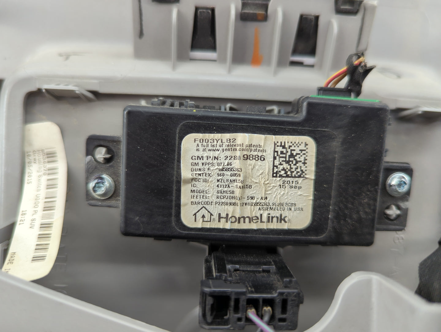 2016 Gmc Yukon Overhead Roof Console - Oemusedautoparts1.com