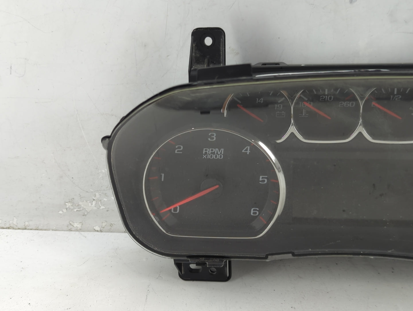 2016 Gmc Yukon Instrument Cluster Speedometer Gauges P/N:23391341 Fits OEM Used Auto Parts - Oemusedautoparts1.com