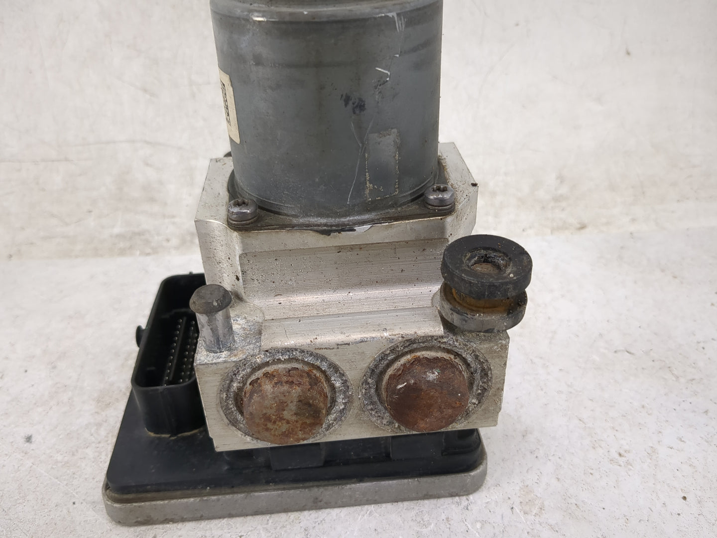 2016 Gmc Yukon ABS Pump Control Module Replacement P/N:23388973 24598000000000P, 122505659, 3115302P10922704 Fits OEM Used A