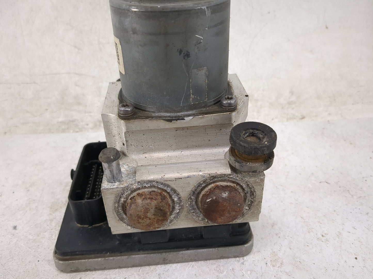 2016 Gmc Yukon ABS Pump Control Module Replacement P/N:23388973 24598000000000P, 122505659, 3115302P10922704 Fits OEM Used A