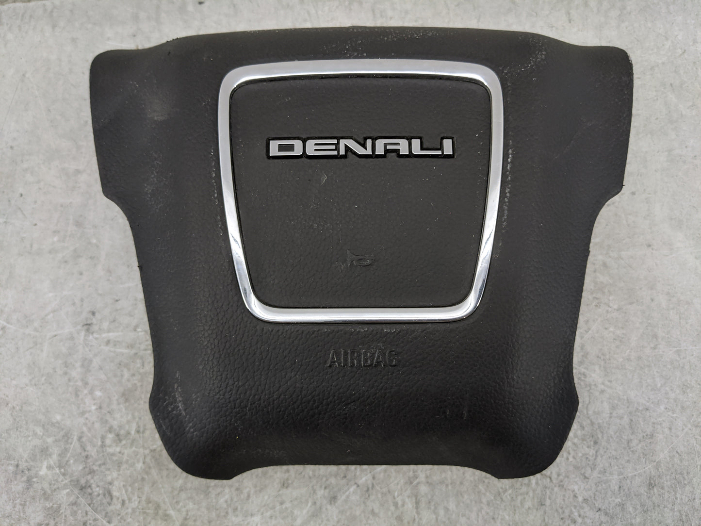 2015-2016 Gmc Yukon Air Bag Driver Left Steering Wheel Mounted - Oemusedautoparts1.com
