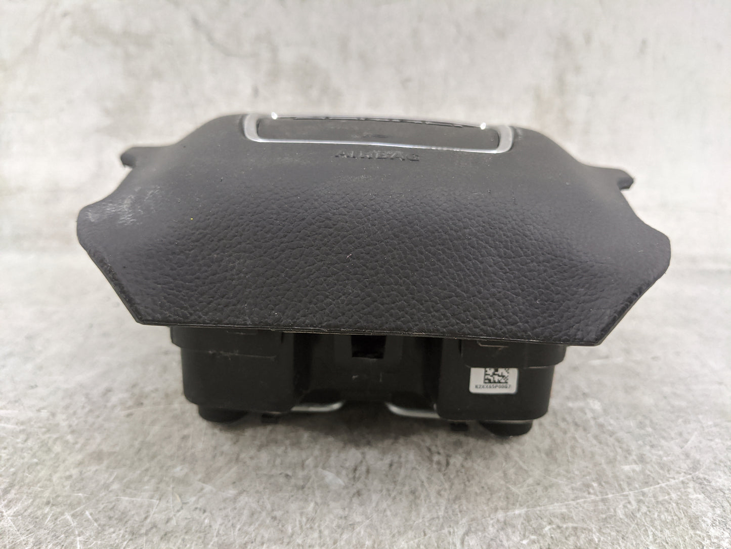 2015-2016 Gmc Yukon Air Bag Driver Left Steering Wheel Mounted - Oemusedautoparts1.com