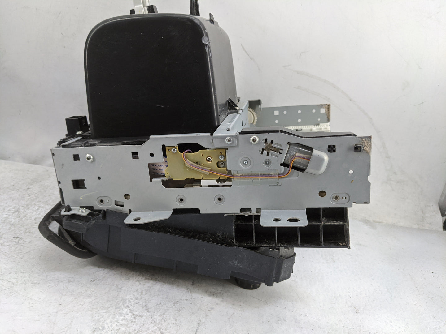 2016 Gmc Yukon Information Display Screen - Oemusedautoparts1.com