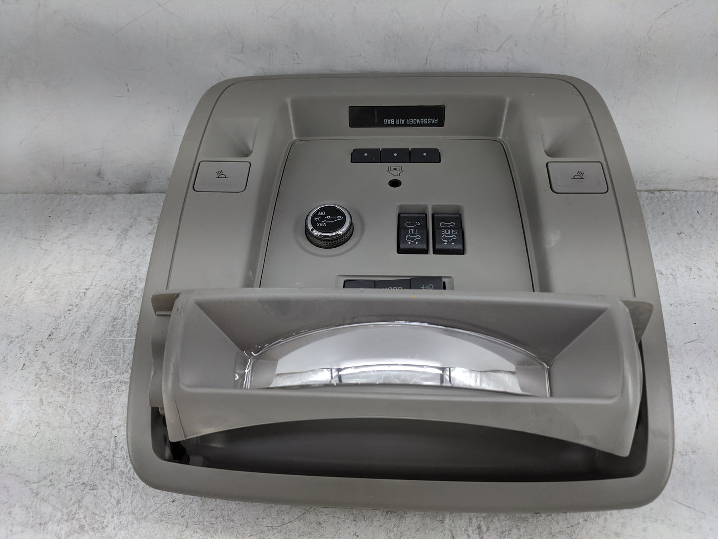 2015-2020 Gmc Yukon Overhead Roof Console Tan 1478136 - Oemusedautoparts1.com