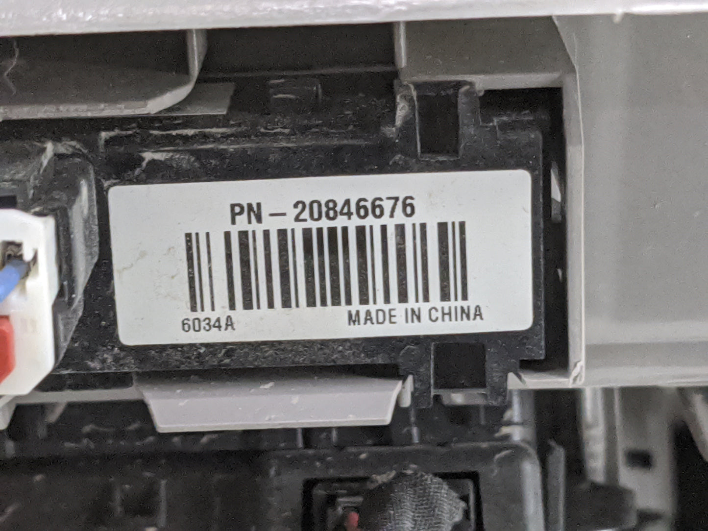 2015-2020 Gmc Yukon Overhead Roof Console Tan 1478136 - Oemusedautoparts1.com