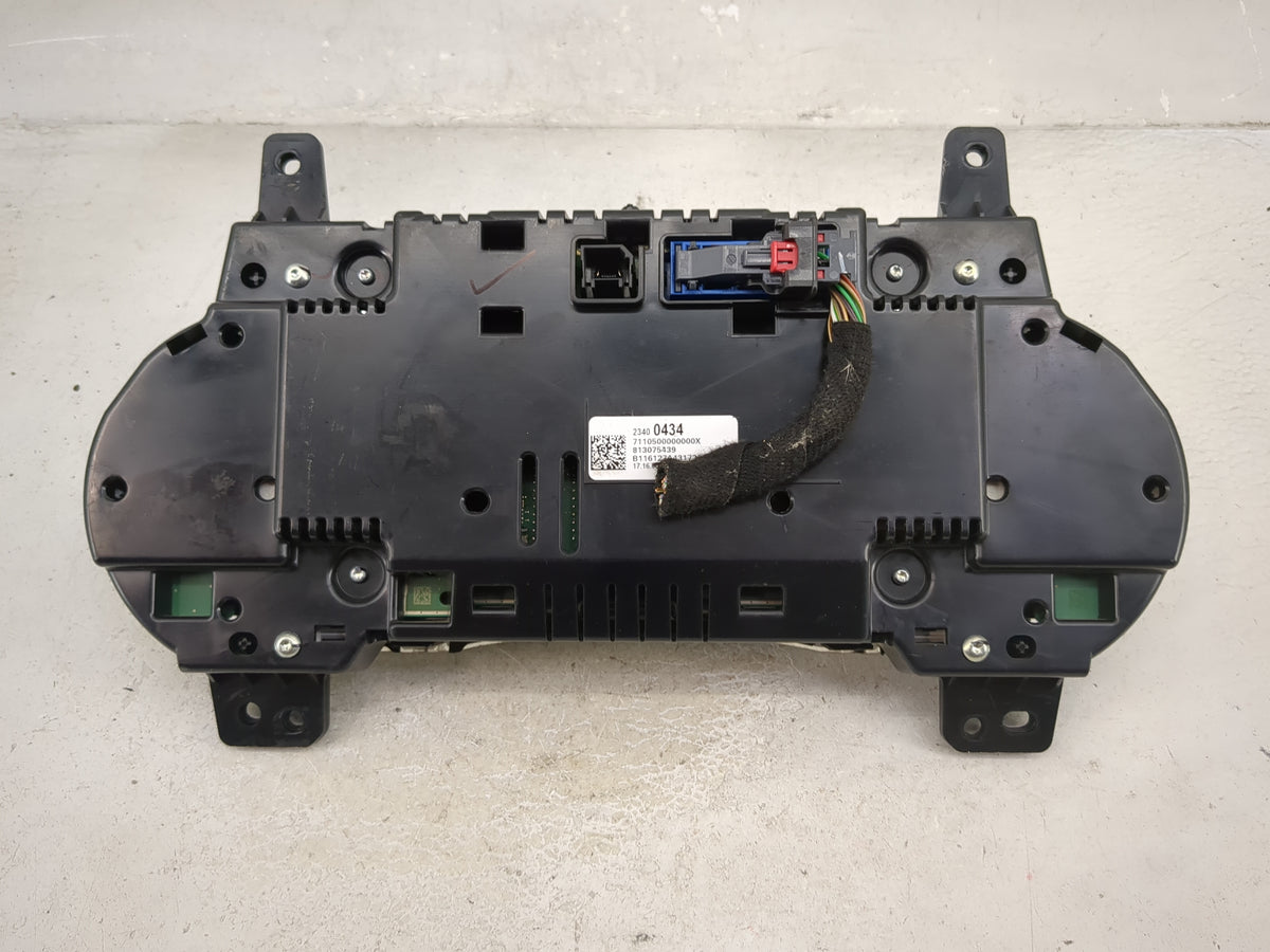 2016 Gmc Yukon Instrument Cluster Speedometer Gauges P/N:23400434 813075439 Miles:116K Fits OEM Used Auto Parts - Oemusedaut