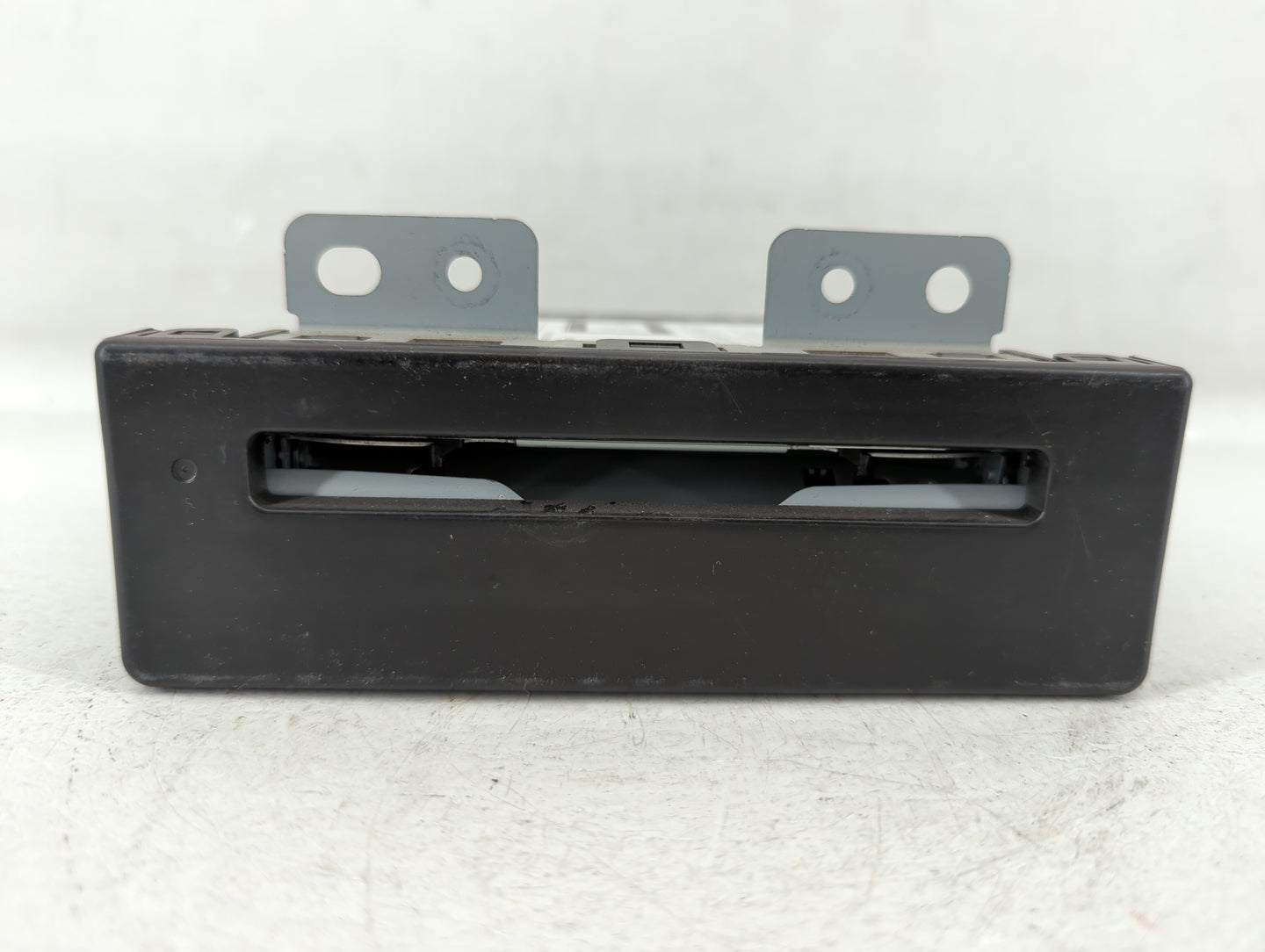 2015-2016 Gmc Yukon Radio AM FM Cd Player Receiver Replacement P/N:13594480 23395933 Fits Fits 2015 2016 2017 2018 2019 2020