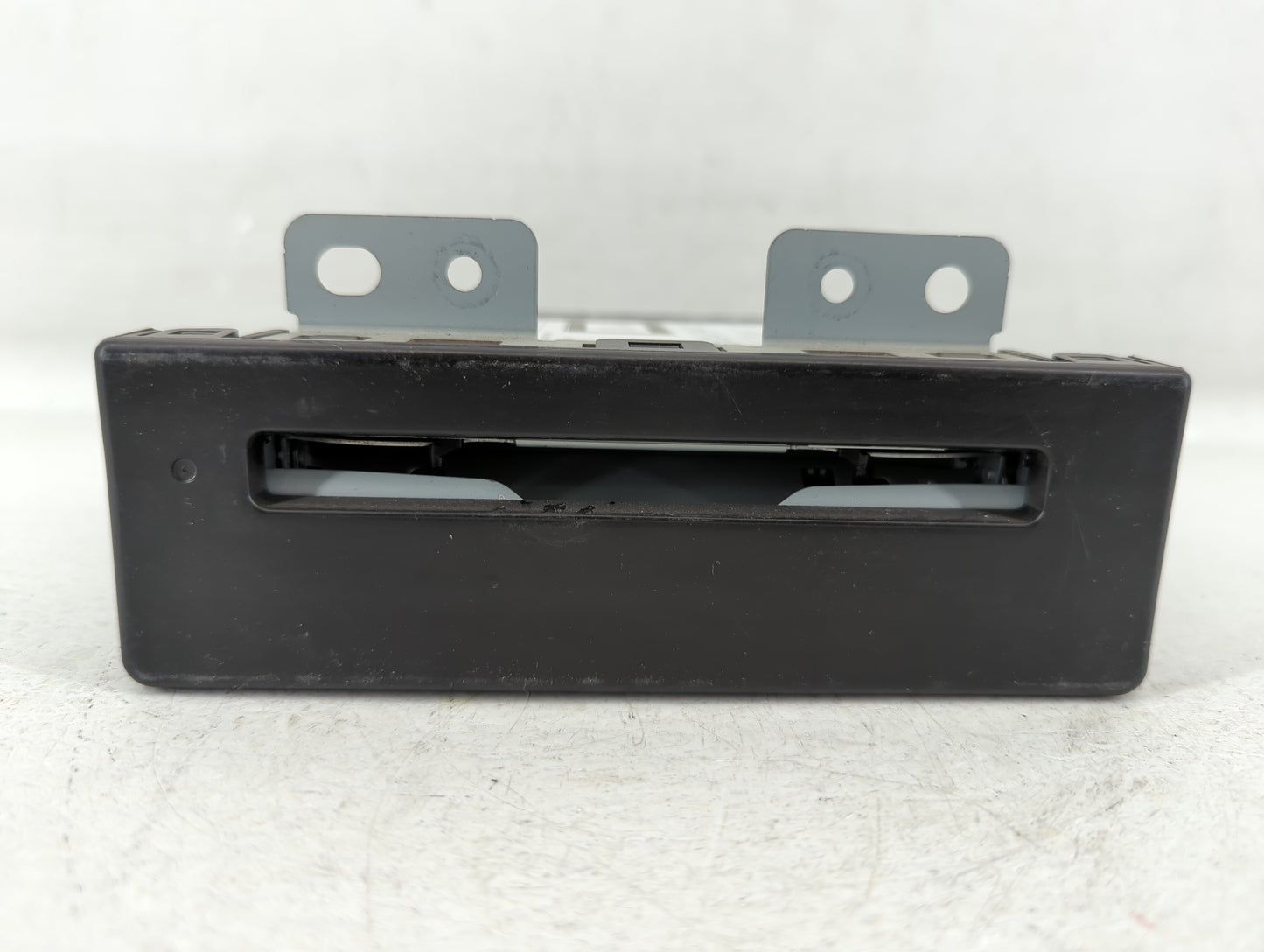 2015-2016 Gmc Yukon Radio AM FM Cd Player Receiver Replacement P/N:13594480 23395933 Fits Fits 2015 2016 2017 2018 2019 2020