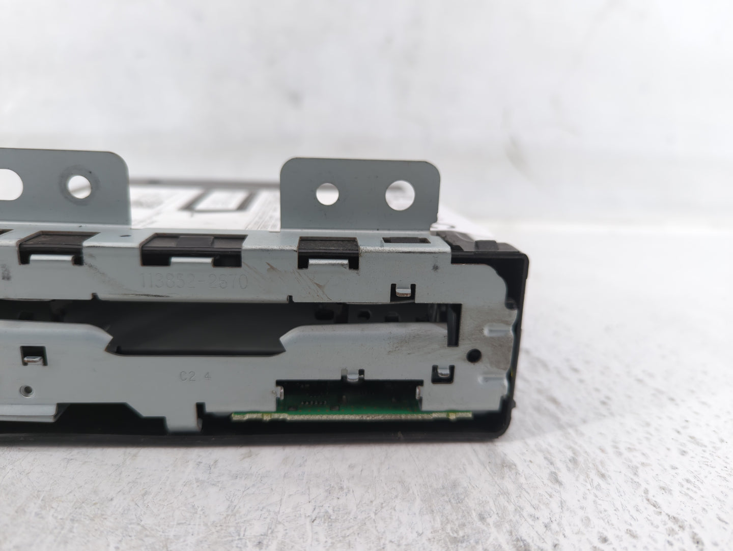 2015-2016 Gmc Yukon Am Fm Cd Player Radio Receiver - Oemusedautoparts1.com