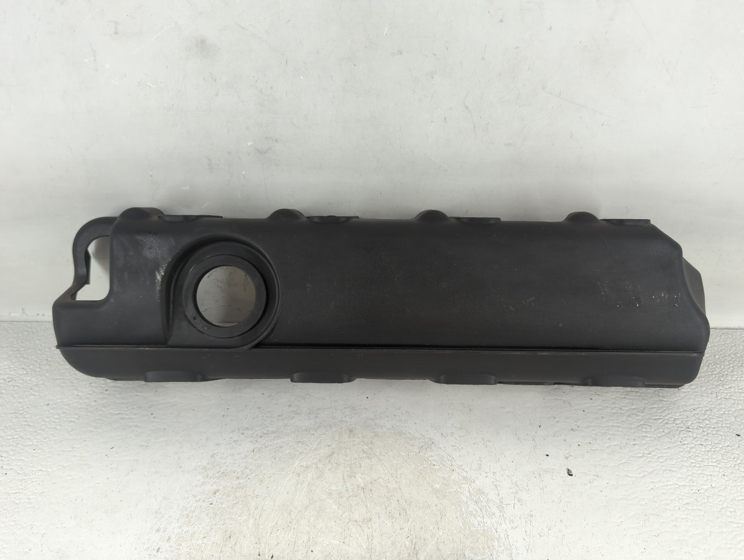 2016 Gmc Yukon Engine Cover - Oemusedautoparts1.com