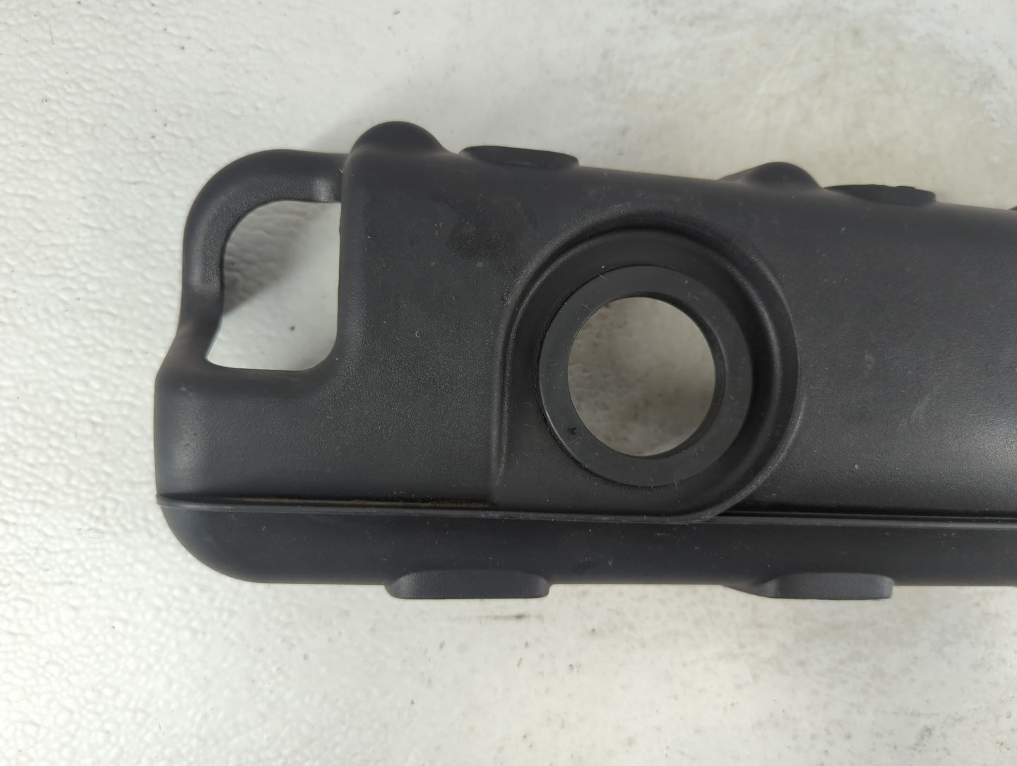 2016 Gmc Yukon Engine Cover - Oemusedautoparts1.com