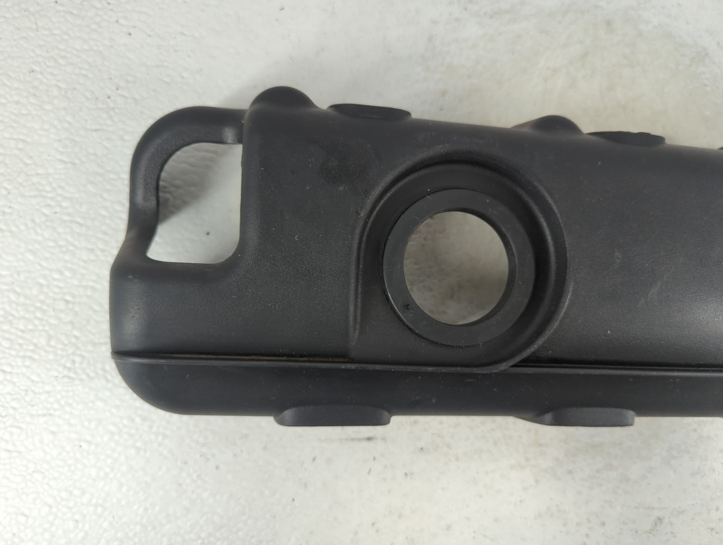 2016 Gmc Yukon Engine Cover - Oemusedautoparts1.com