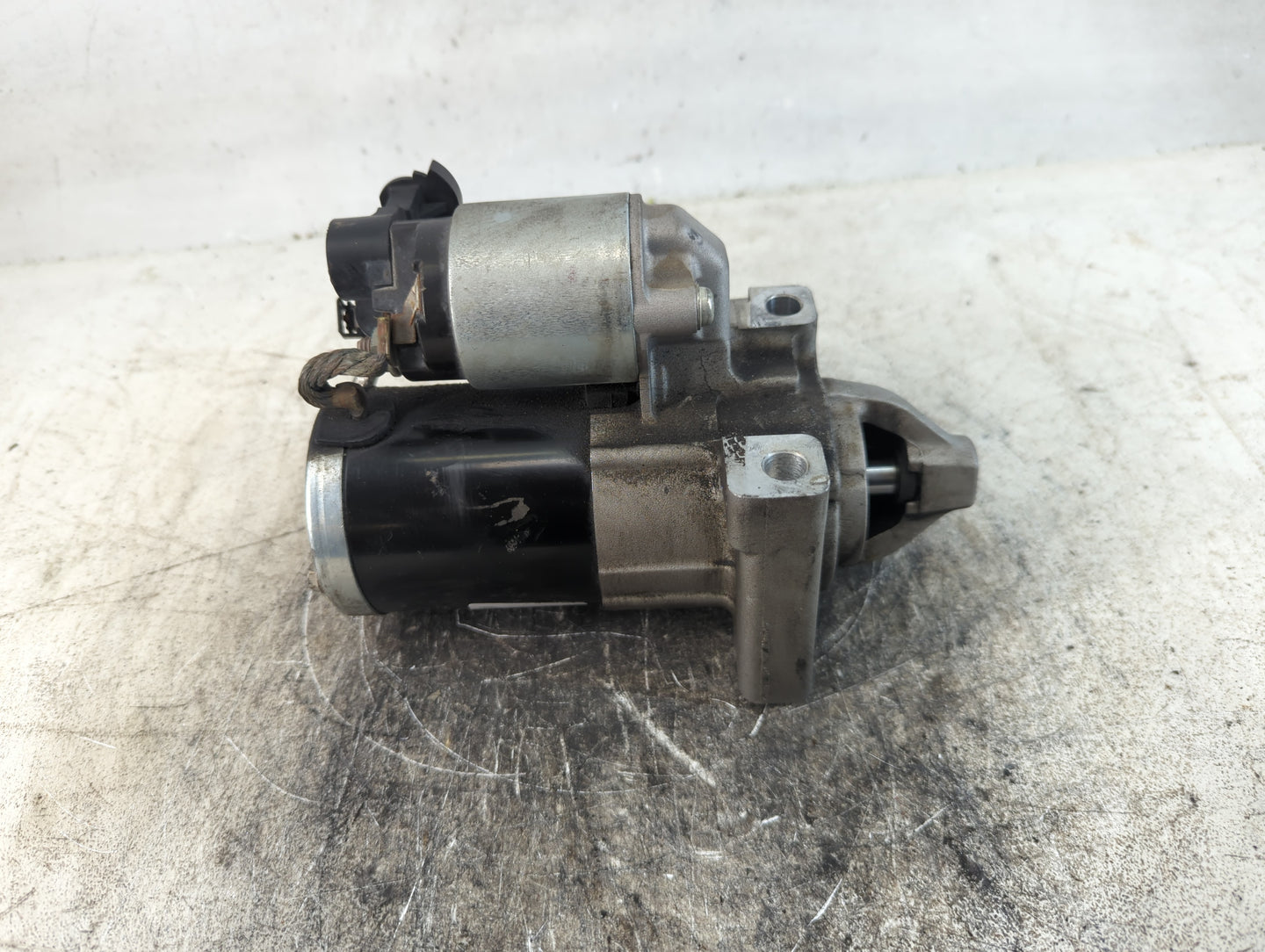 2015-2020 Gmc Yukon Car Starter Motor Solenoid OEM P/N:12655055 Fits Fits 2014 2015 2016 2017 2018 2019 2020 OEM Used Auto P