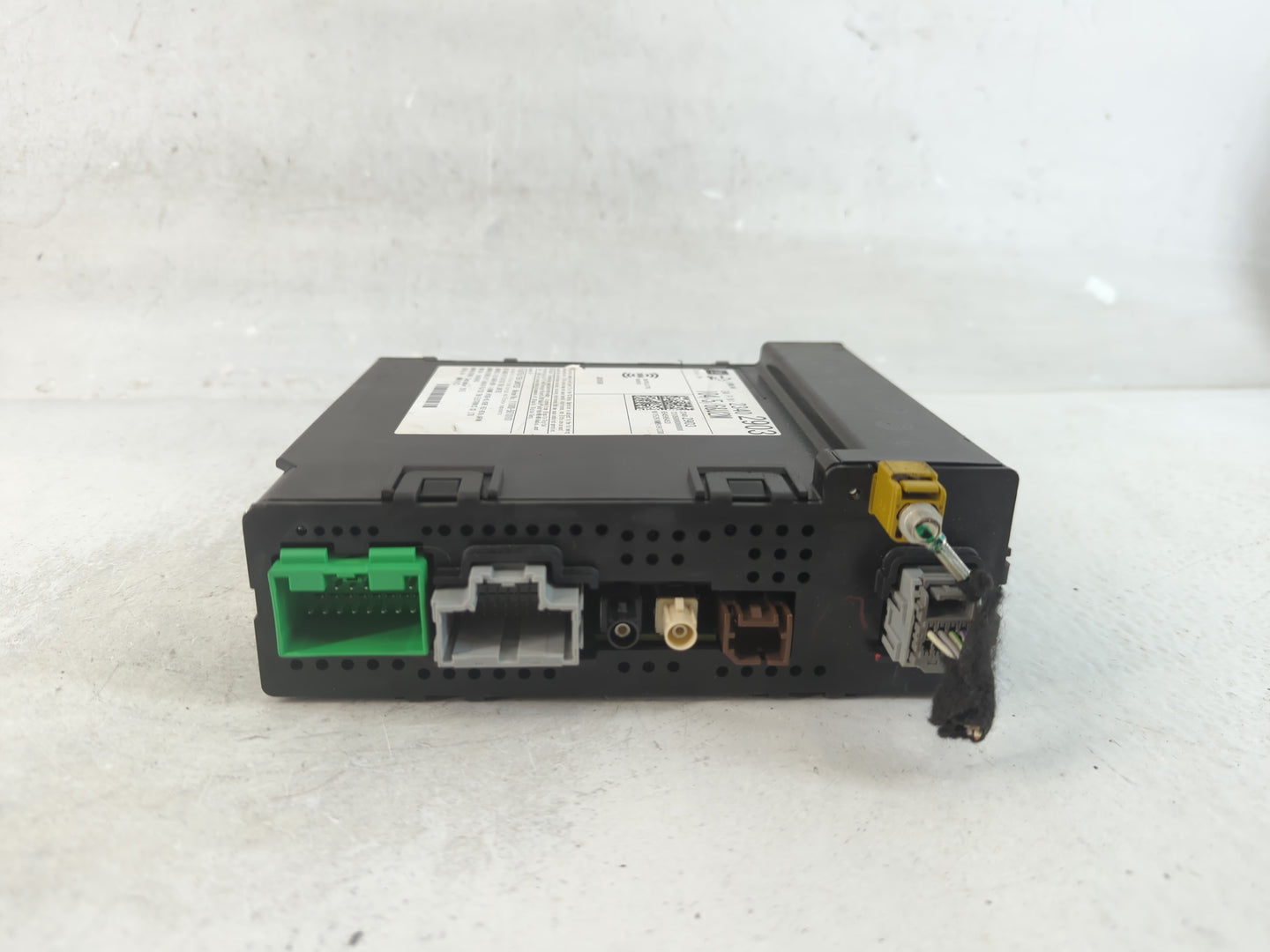 2016 Gmc Yukon Radio AM FM Cd Player Receiver Replacement P/N:23402903 Fits Fits 2017 OEM Used Auto Parts - Oemusedautoparts