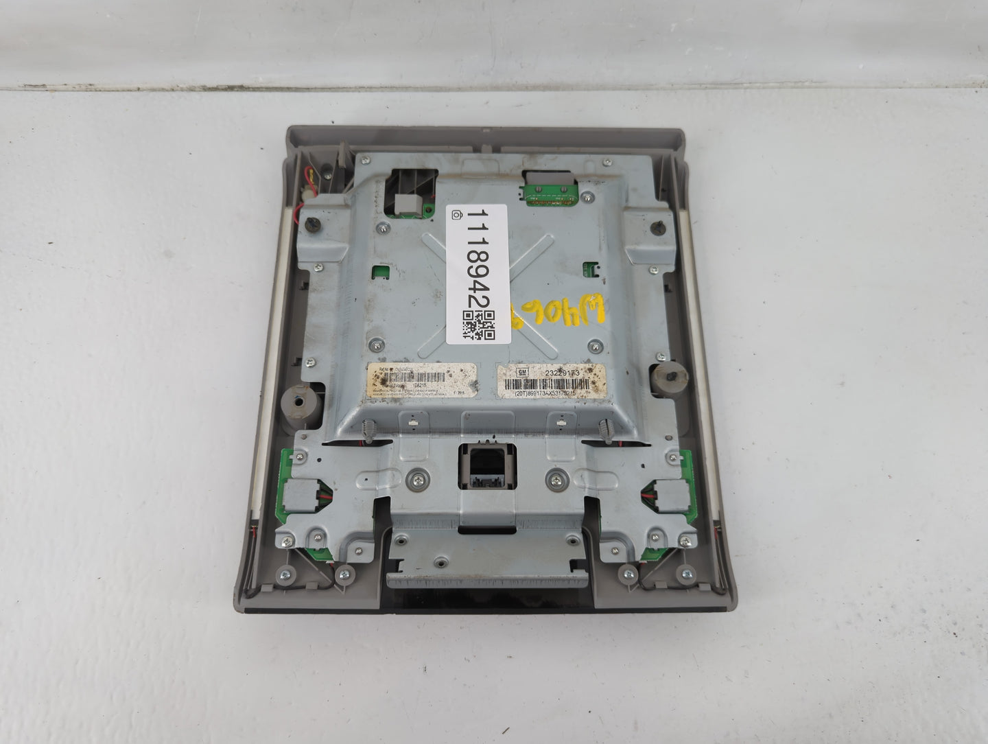 Gmc Yukon Xl Information Display Screen - Oemusedautoparts1.com