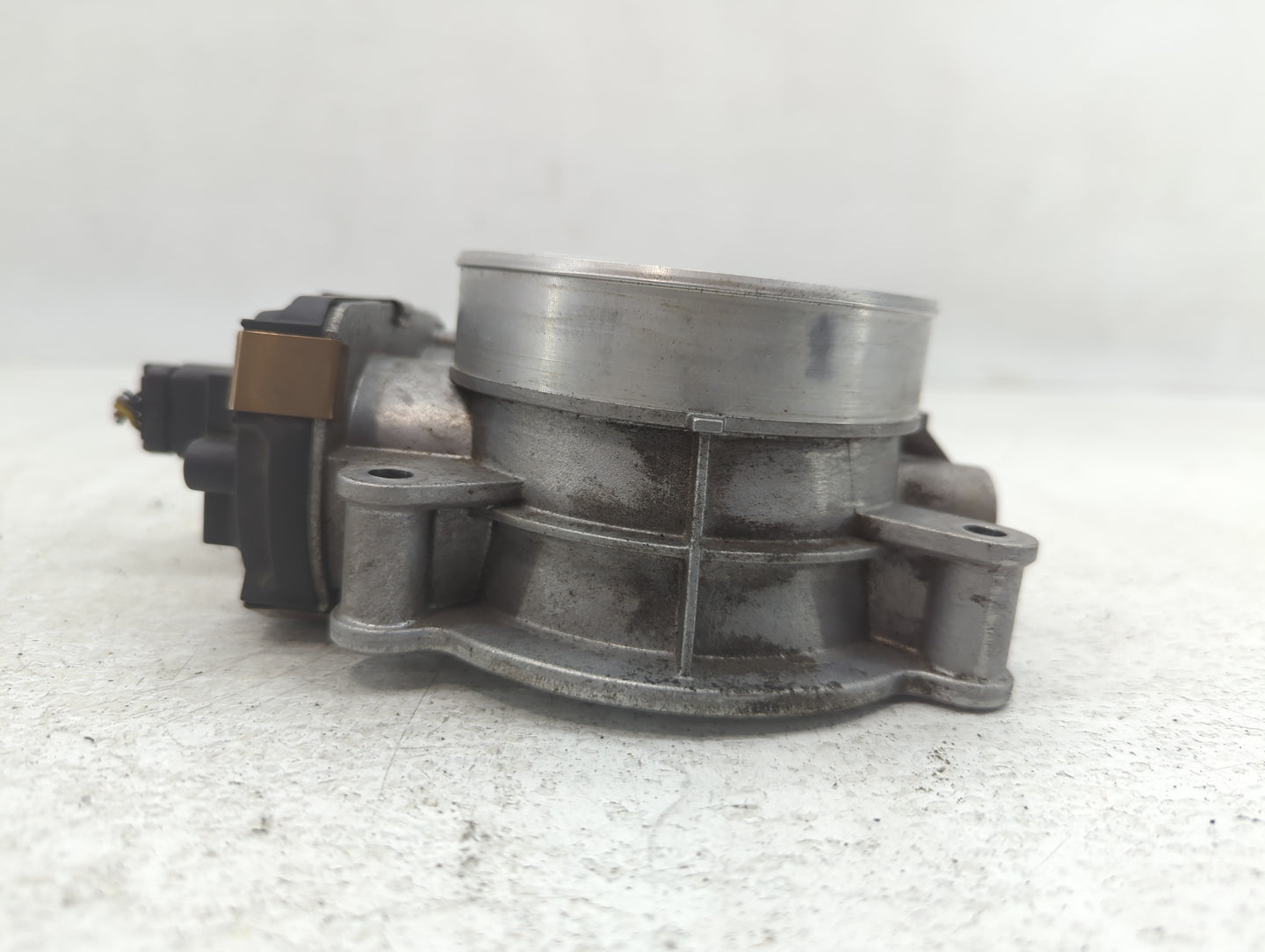 2016 Gmc Yukon Xl Throttle Body P/N:12620263 Fits Fits 2014 2015 2017 2018 2019 2020 2021 2022 OEM Used Auto Parts - Oemused