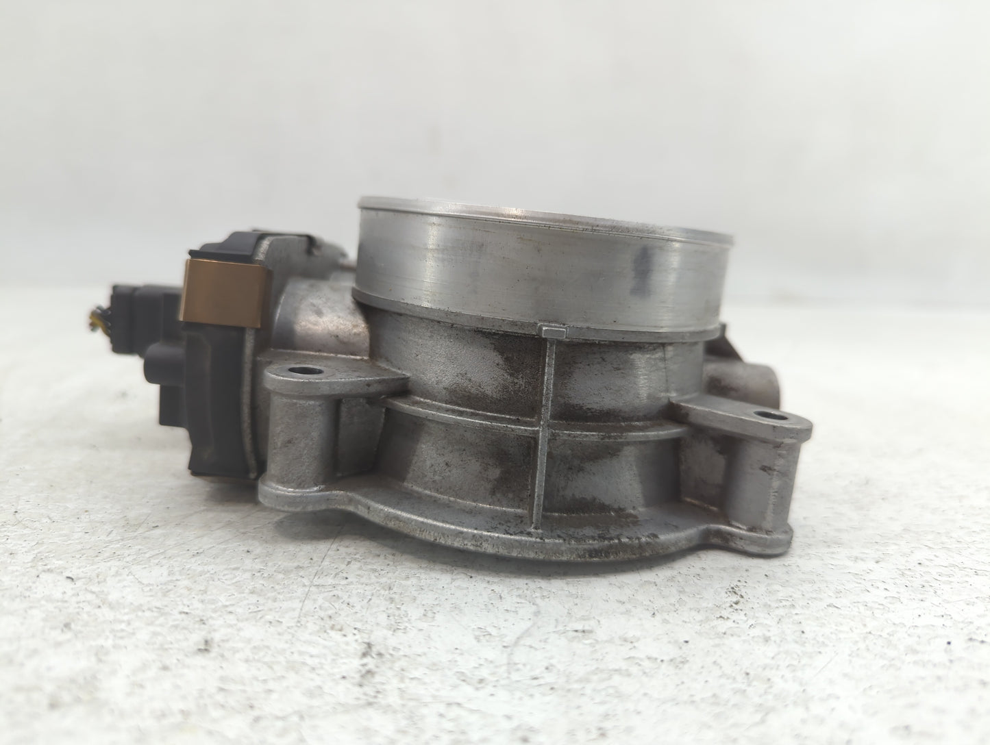 2016 Gmc Yukon Xl Throttle Body P/N:12620263 Fits Fits 2014 2015 2017 2018 2019 2020 2021 2022 OEM Used Auto Parts - Oemused