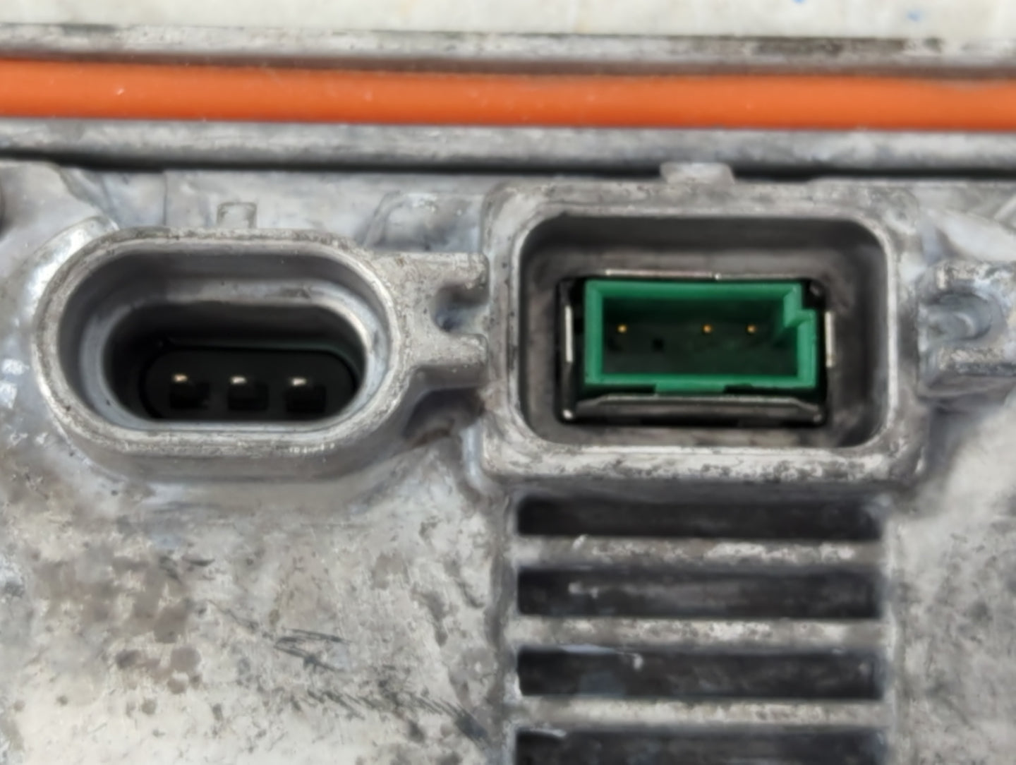 2016 Gmc Yukon Xl Headlight Ballast Head Light - Oemusedautoparts1.com