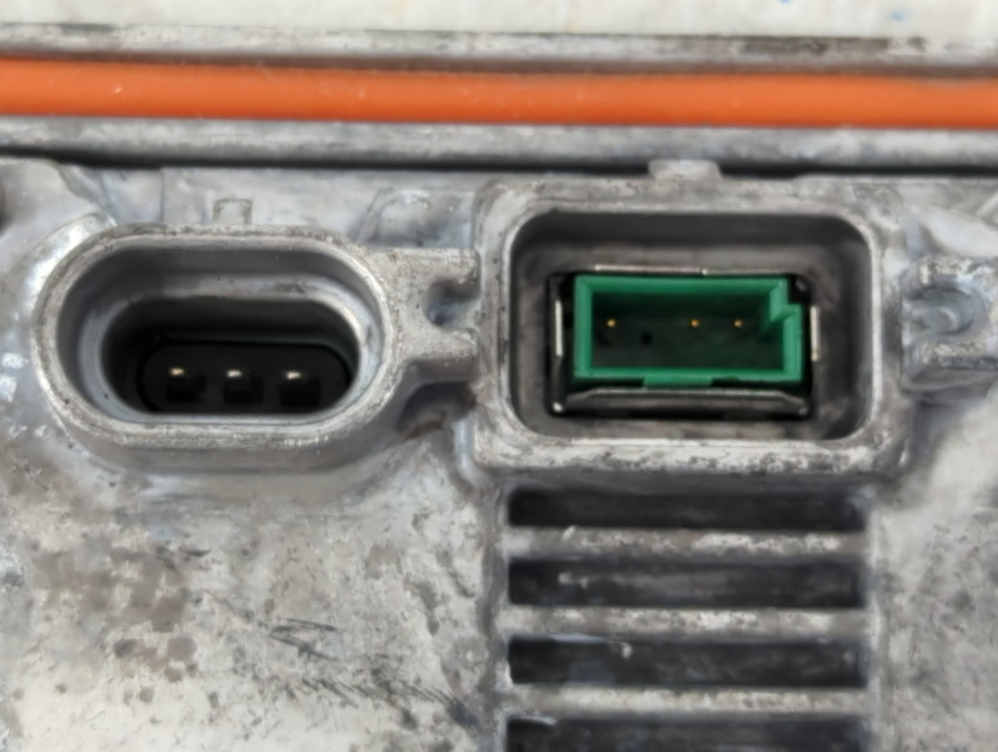 2016 Gmc Yukon Xl Headlight Ballast Head Light - Oemusedautoparts1.com