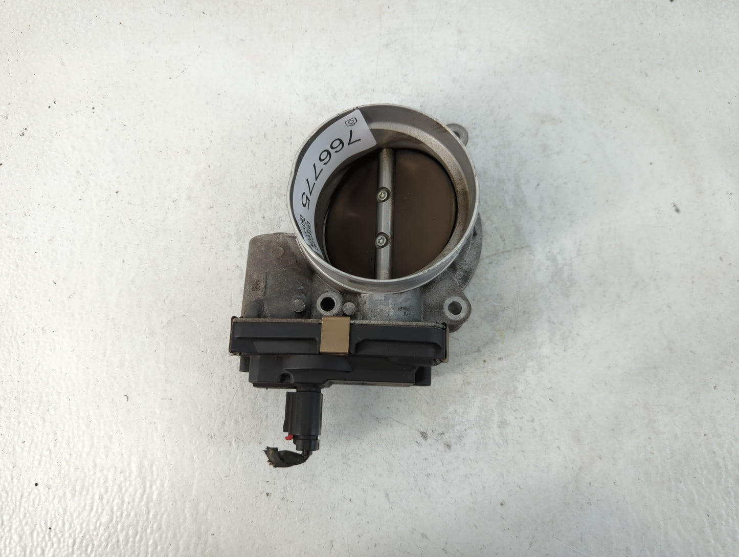2016 Gmc Yukon Xl Throttle Body P/N:12620263 Fits Fits 2014 2015 2017 2018 2019 2020 2021 2022 OEM Used Auto Parts - Oemused